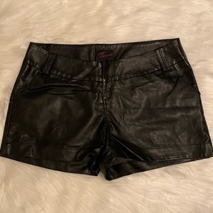 Torrid Leather Shorts Size 14💥